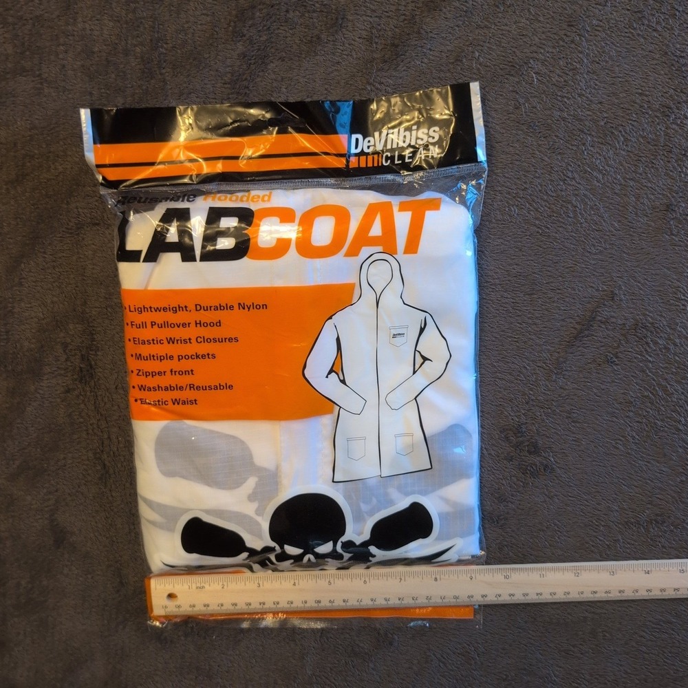 DeVilbiss Clean Reusable Hooded Lab Coat White Nylon 3XL 803667 Zipper Front